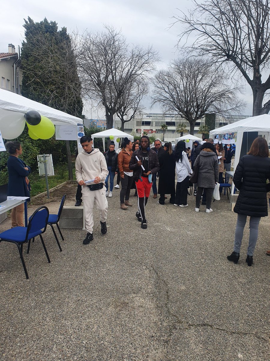 perret72's tweet photo. Les JPO de Nimes de @BogardCelia   sont lancées. https://t.co/D72hu18b97