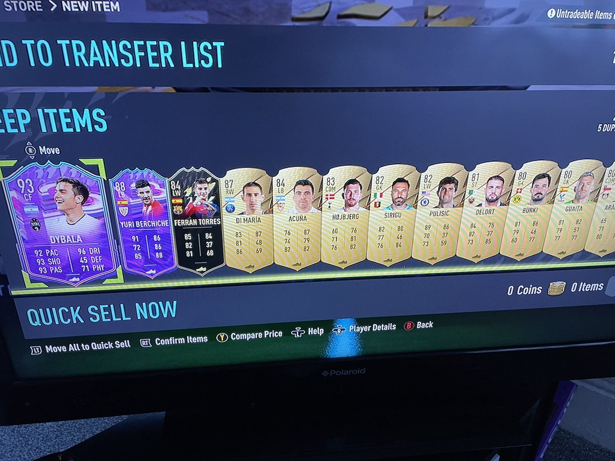 Kyle44061611's tweet photo. @MattHDGamer how’s this one for pack luck mate? #FUT22 https://t.co/UCNRzlfSHy