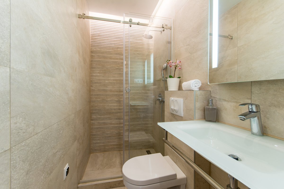 Smart_Skincare's tweet photo. May getaway deals via https://t.co/vCCP9bsLLg check out Villa Sunrise, near Dubrovnick has availability in may for up to 12 guests. https://t.co/gnDRBOsGEI