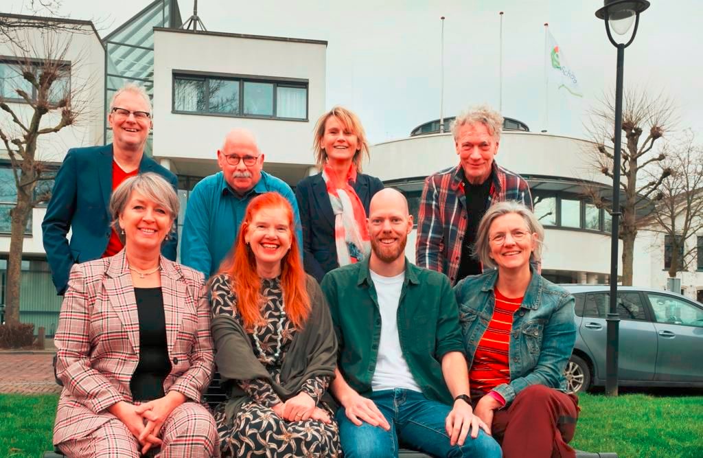 De kandidaten van #PvdA #Schagen bedanken alle mensen die de afgelopen dagen hun stem op ons hebben uitgebracht! 🌹
Wij gaan de komende 4 jaar ons stinkende best doen voor een sterk en sociaal Schagen en hopen u snel weer te ontmoeten!