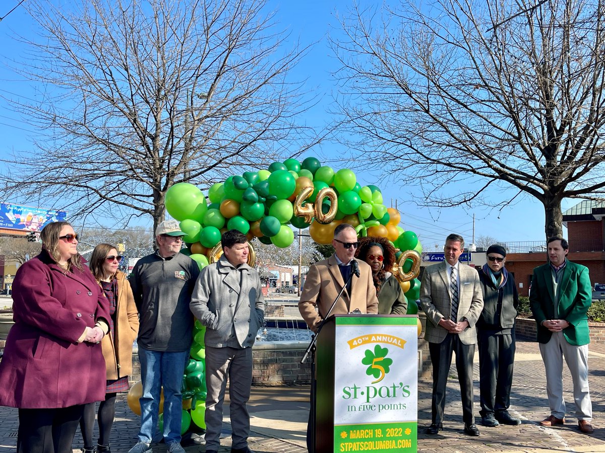 CityofColumbia's tweet photo. Happy St. Patrick's Day from the City of Columbia! 💚☘️
Don't forget #StPatsinFivePoints is back👍
This Saturday, March 19th, @Colamayor Rickenmann will be the grand marshall for the parade, and City Council will also be in the parade lineup!
#WeAreColumbia #StPatricksDay https://t.co/aQunYShEre