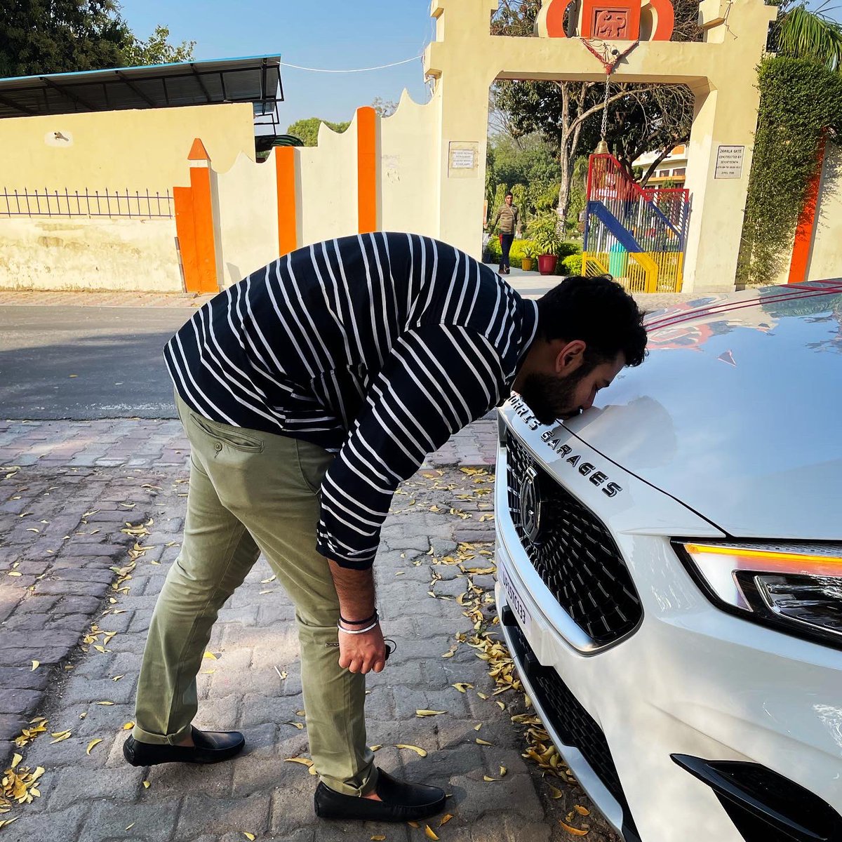 sanjeevmultani's tweet photo. Blessed 🧿 My MG Astor 👑⚡️

Since I was a kid, driving cars has always been a different love &amp; vibe for me! This is my first Self Earned Car.
Thanks @MGMotorIn for the making this experience more wonderful 🙌🏻
#mgastor #mg #newcar #astor #car #carporn #firstcar #selfearned #goals https://t.co/antWfz6zeC