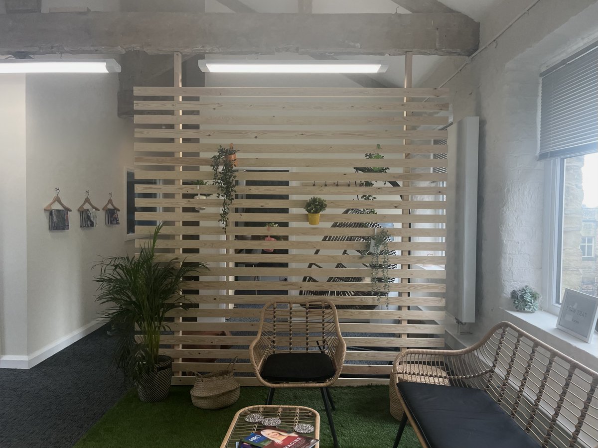 Check out this full height, natural finish timber #RoomDivider, complete with mini #Planters.

Such an effective way to create different spaces in an open room – and this one has paved the way for a fun #BreakoutArea in a busy #Workplace.

#OfficeRenovation #OfficeTrends