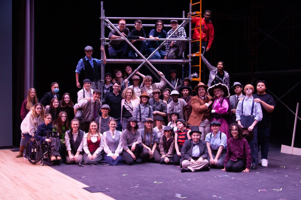 Mark2112's tweet photo. Opening Night of Newsies is tonight at Licking Heights High School - https://t.co/ngsuHux5Sq. Please support these hard working students!

@LHHS_theater https://t.co/IgQUPY6RGo