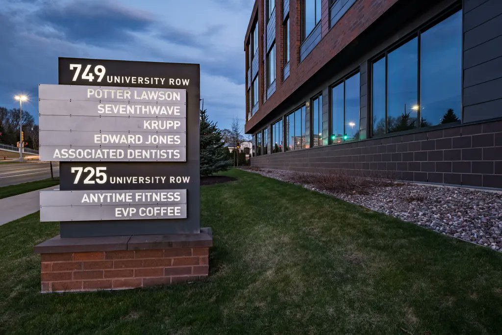 Livewithlindsey's tweet photo. If you have driven down University Ave, you have most likely seen University Crossing.  This multi-phase redevelopment includes a mix of uses and is a prime location right in Madison! This exterior and interior sign package definitely goes down as one of our faves 💗 https://t.co/2pCPbXrajD