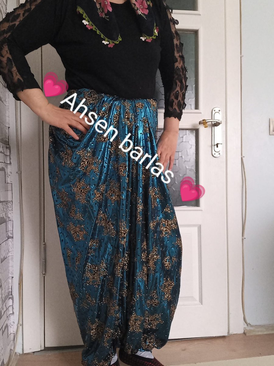 Ahsenbarlaz's tweet photo. 💗🌹herkese sağlıklı tüm dualarınızın kabul etsin yüce rabim 🌹💗 https://t.co/GBAMoOBFk3