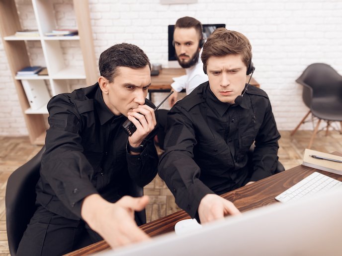 ENGINEERING GROUP (@engineeringspa) on Twitter photo Strumenti analitici avanzati combattono la criminalità online: scopri <a href="/AnitaProject/">ANITA_Project</a> nell'intervista a Ernesto La Mattina, coordinatore del progetto per Engineering.
L'intervista: cordis.europa.eu/article/id/435…
Il progetto: eng.it/case-studies/a…
#DigitalDefense #AI #Analytics Strumenti analitici avanzati combattono la criminalità online: scopri <a href="/AnitaProject/">ANITA_Project</a> nell'intervista a Ernesto La Mattina, coordinatore del progetto per Engineering.
L'intervista: cordis.europa.eu/article/id/435…
Il progetto: eng.it/case-studies/a…
#DigitalDefense #AI #Analytics