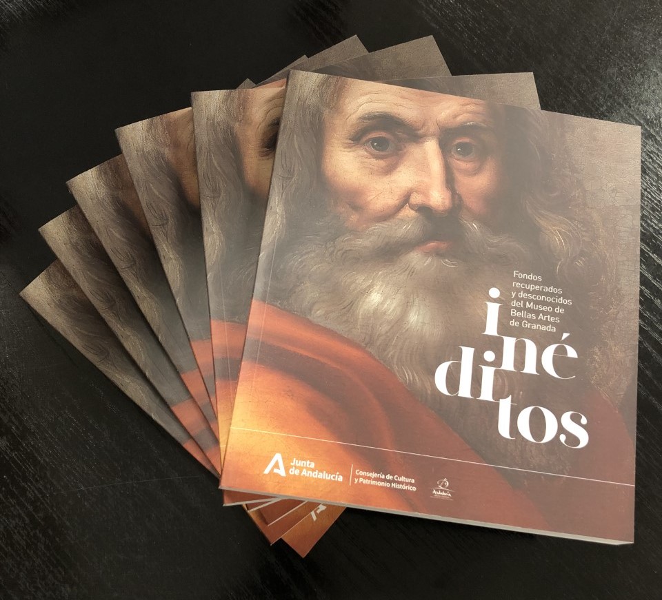MuseoBBAAGranad's tweet photo. ¡El catálogo de la exposición Inéditos ya está disponible en el museo! 
Muy pronto también estará a la venta online.
#catalogo #ExposicionTemporal #Ineditos #MuseoBellasArtesGranada https://t.co/Wf08UF0EMr