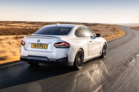 BlueLightCars's tweet photo. The new BMW 2 Series Coupé offers everything you would expect from a sporty 2-door BMW, great handling, a smart interior and a good selection of engines. The 220i M Sport is a peach, but the range topping M240i is hard to resist if performance is a priority.🥰. #BlueLightCars🇬🇧 https://t.co/FvQe7UwpMv