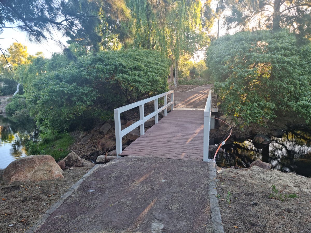 PermaStruct's tweet image. Check out these new bridges that were constructed by PermaComposites® for the City of Swan. These bridges were made from both Permastruct® FRP Substrates and PermaTimber® 225 Decking and look fantastic!