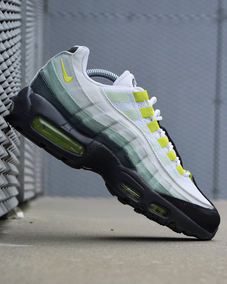 airmax95 yellow gradation