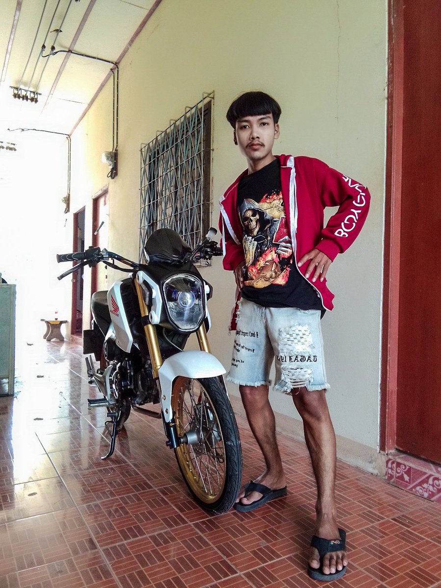TongnoilH's tweet photo. DM.มาครับ ##ปราสาท ##สุรินทร์ ##นัดเย็ด หาค่าขนม ชายแท้ https://t.co/92vdLM2sfV