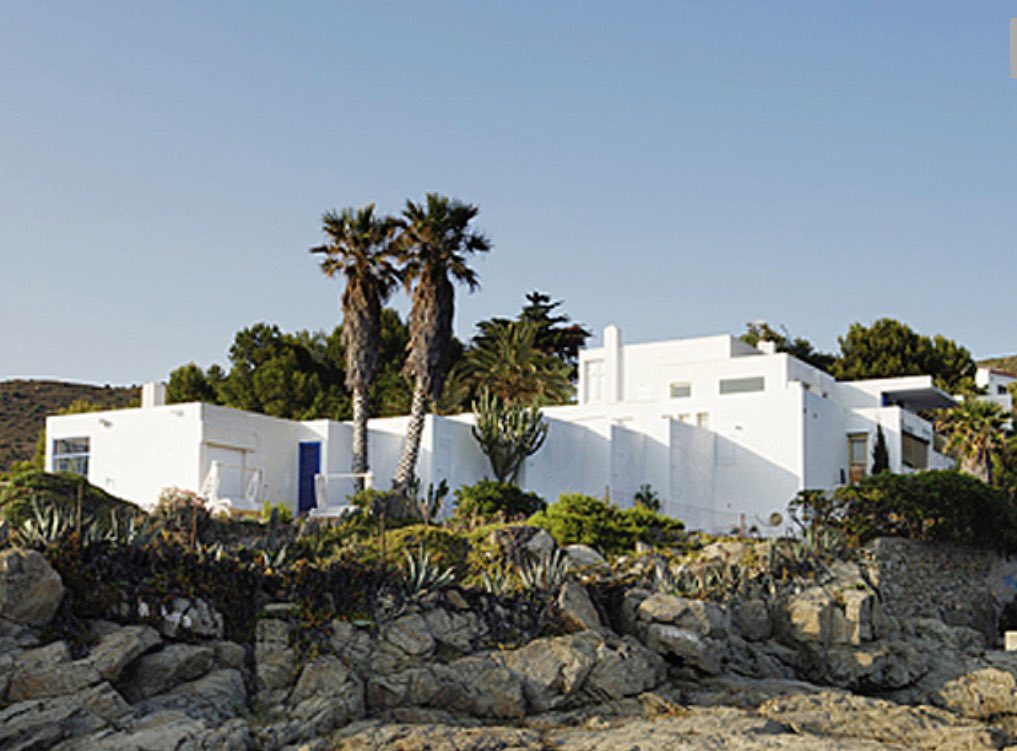 #JuevesDeArquitectura 
Casa Rozes ( #Girona 1961-62 )
Jose Antonio Coderch 
#CasaRozes #JoseAntonioCoderch #ModernArchitecture #ArchiLovers