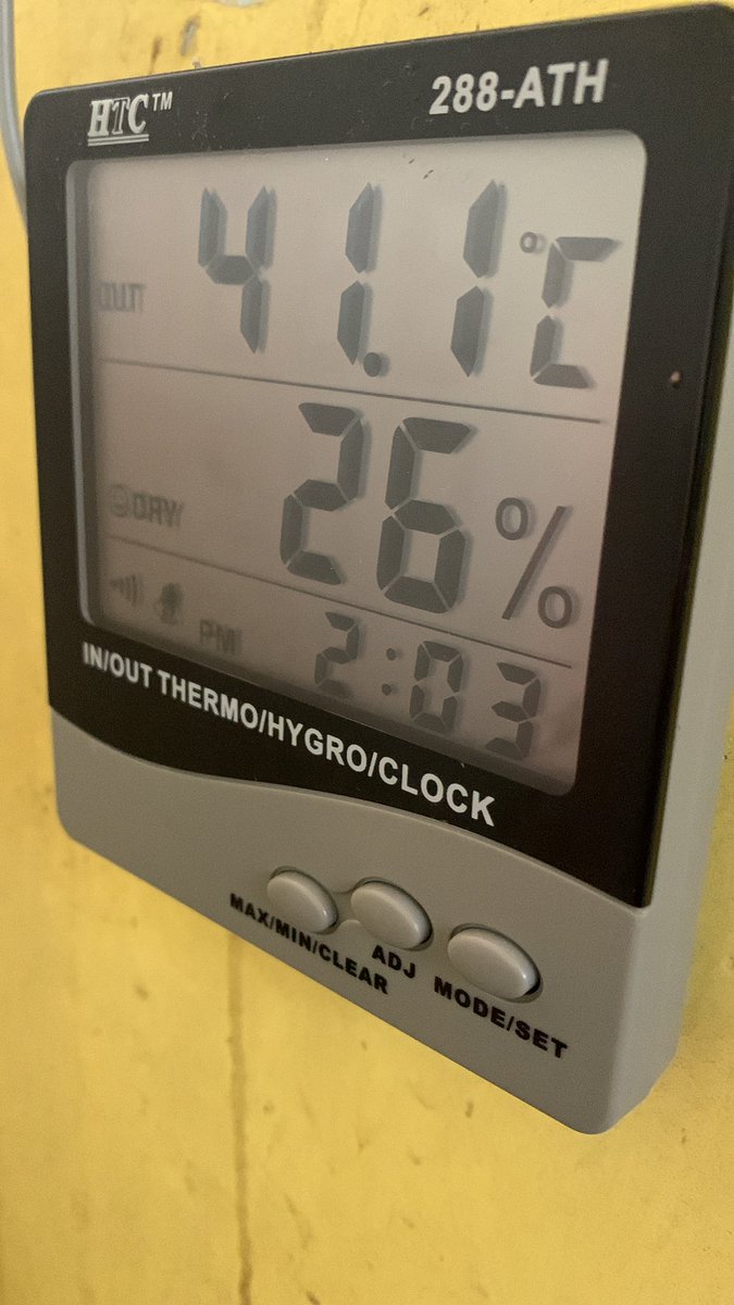 RitikSh45's tweet photo. Today Ulhasnagar cross 41 deg continues 3 days in row #weather #Mumbai #heatwave https://t.co/pnGkupocmu