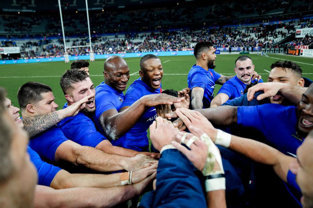 TitiDusautoir's tweet photo. Ce sport qui nous enseigne des valeurs de partage.
#ParAmourduRugby https://t.co/wzZ0IRLOyX