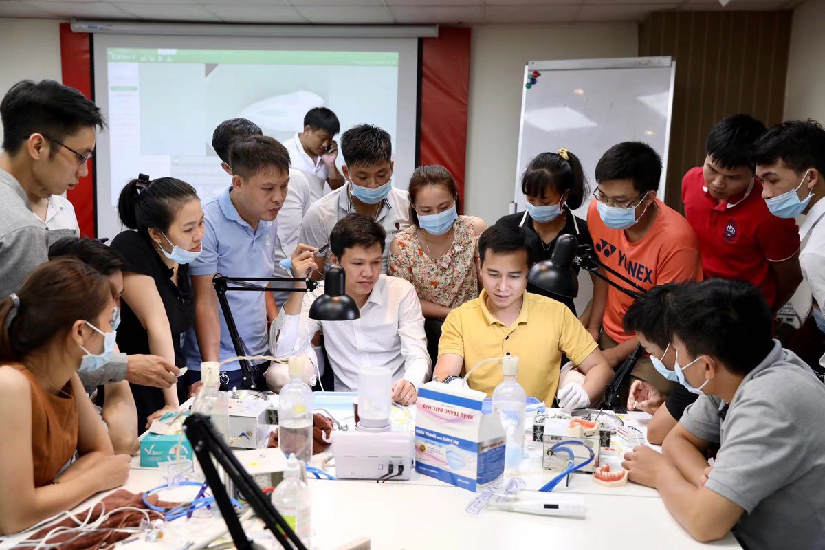 RamoMedical's tweet photo. 𝐑𝐚𝐦𝐨 𝐌𝐞𝐝𝐢𝐜𝐚𝐥 𝐢𝐧 𝐕𝐢𝐞𝐭𝐧𝐚𝐦🇻🇳
The training course belonging to 𝗥𝗖𝗦 𝗥𝗮𝗶𝗻𝗯𝗼𝘄 𝗢𝗻𝗲 𝗙𝗶𝗹𝗲 officially started. 🎉
Looking forward to the benefits of each dentist in the course.✨
#RamoMedical #RainbowOne #EndoFile #RotaryFile #FlexibleFile #Endodontic https://t.co/QPj6Ks2kZv