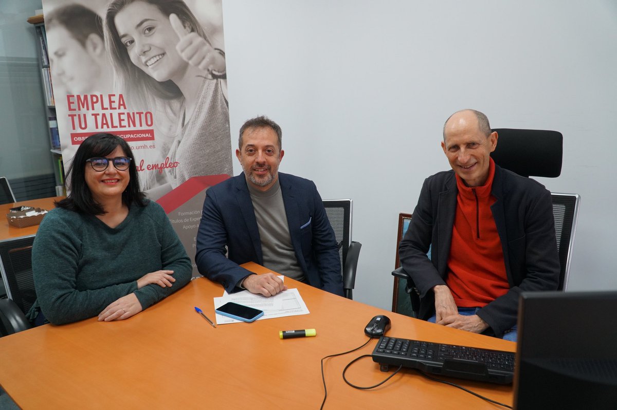 jjlespin's tweet photo. Inauguramos la IX edición del #EmpleoWeekend en el que más de un centenar de asistentes participarán en las actividades estudiante/empresa de la @UniversidadMH https://t.co/A0Silce7tj