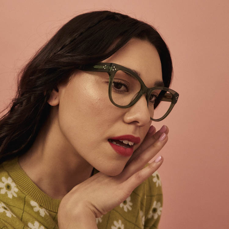 greyhounders_'s tweet photo. Que mejor que para celebrar el día de #SanPatricks 🍀 #SanPatricio ponerte nuestras gafas Fleur Olive Green
https://t.co/mA1NiRMS1K https://t.co/Igqvd3o0yH