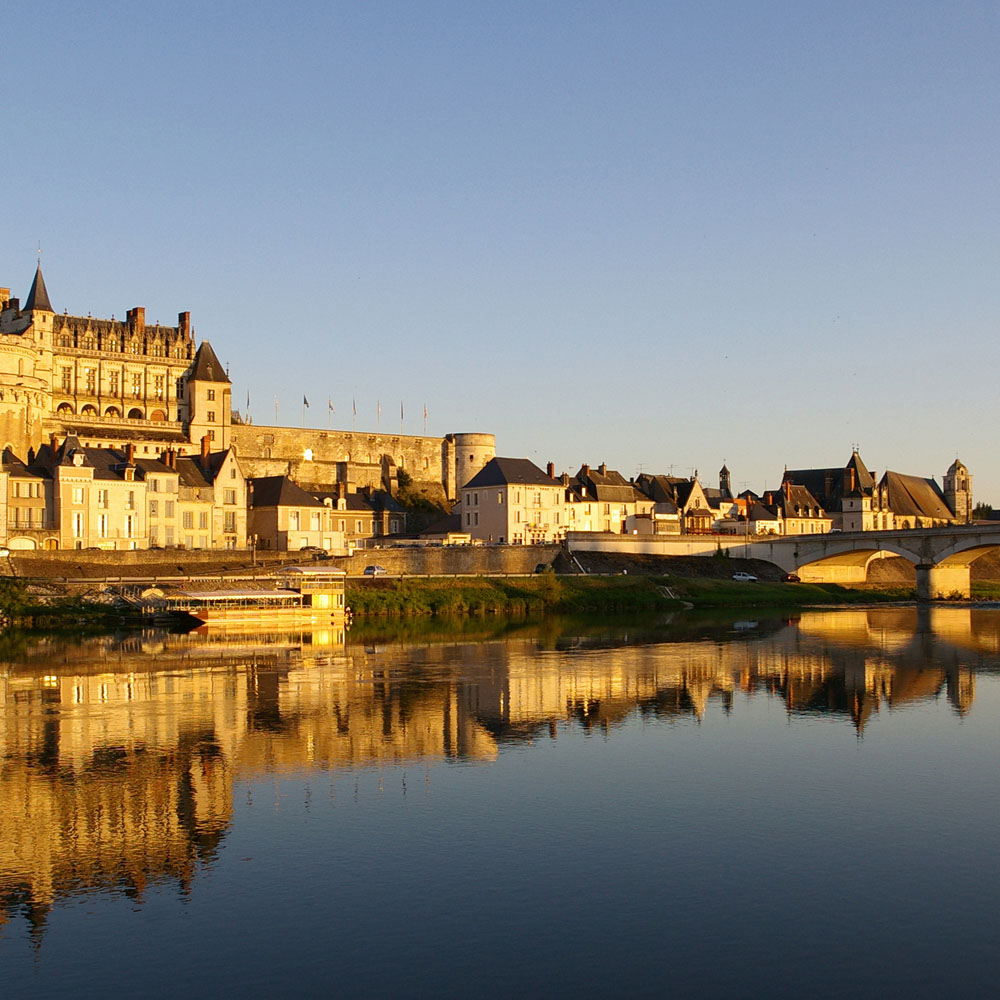 🇫🇷 If you are looking to visit one of the most beautiful regions of France, then our tour of the Loire Valley is ideal – indeed the very name conjures up wonderful images in the mind. Our 7-day Monet's Garden, The Loire Valley &amp; Fontainebleau escorted tour from just £799pp