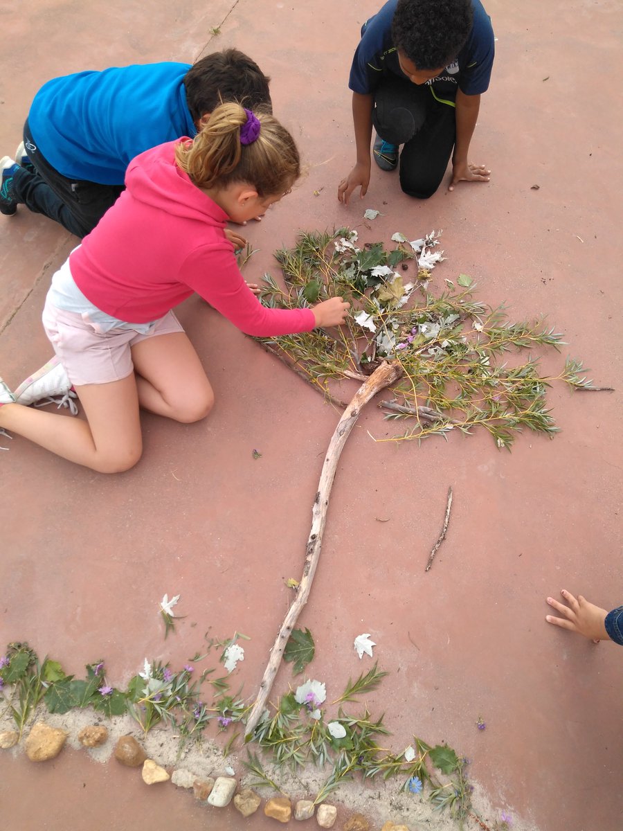 🌳 Esta tarde a las 17 h estaremos en el Parque Botánico de Huerta Otea realizando actividades de #EducaciónAmbiental con niños de #TribuOtea, un proyecto de la Asociación <a href="/HuertaOtea/">Vivo en Huerta Otea</a> que anima a los pequeños a jugar al aire libre, conocer el entorno y disfrutar de la naturaleza