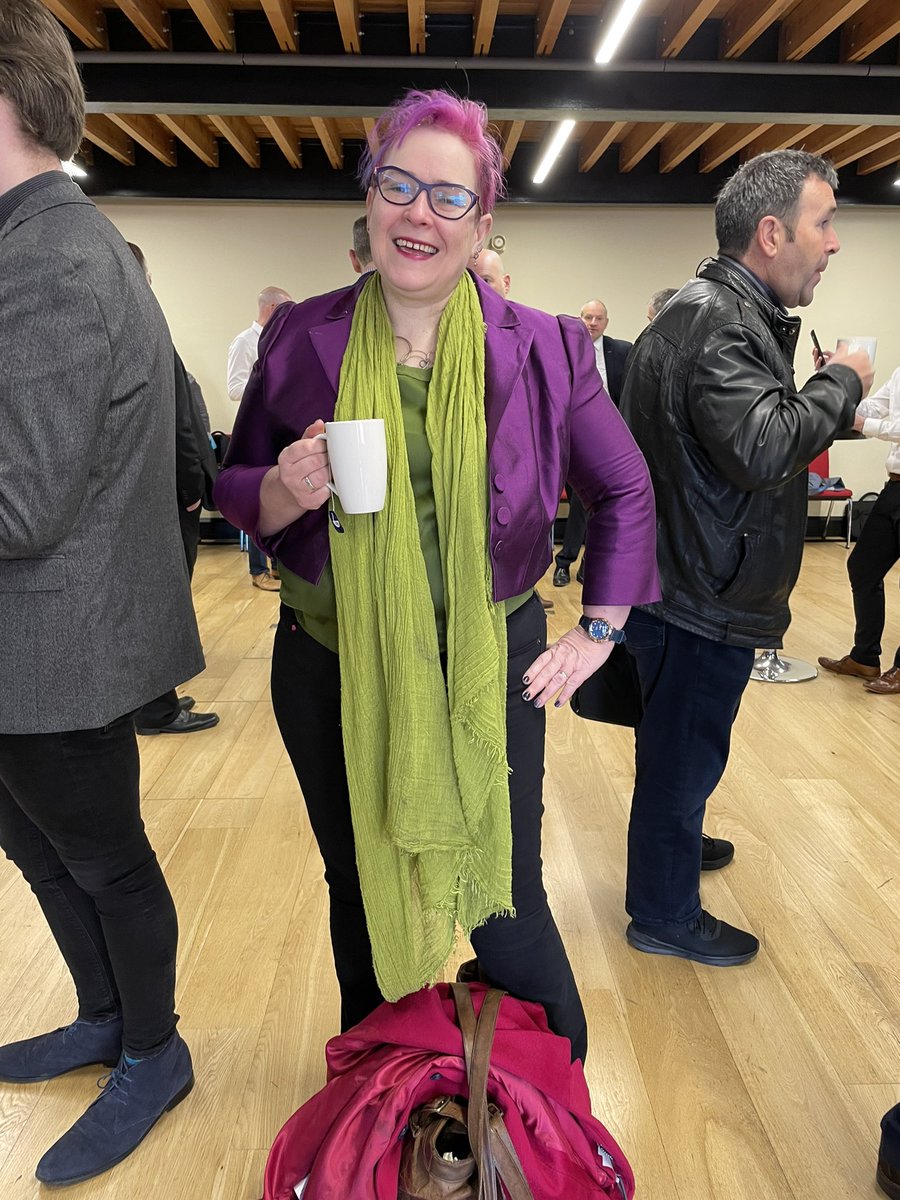 APMPMnetwork's tweet photo. The most colourful person at the conference, perhaps? Great to see Lou today… #apmprogmsig https://t.co/IceVDU9d6H