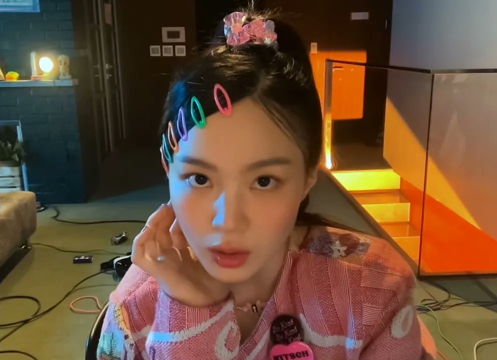 LEEHAYITURKEY's tweet photo. Off- Line - Rad Museum ft. Dean, Lee Hi 

🖇https://t.co/ugw2OcSpTt

@leehi_hi @deantheofficial @youwillknovv #LEEHI https://t.co/hNoTjK03mK