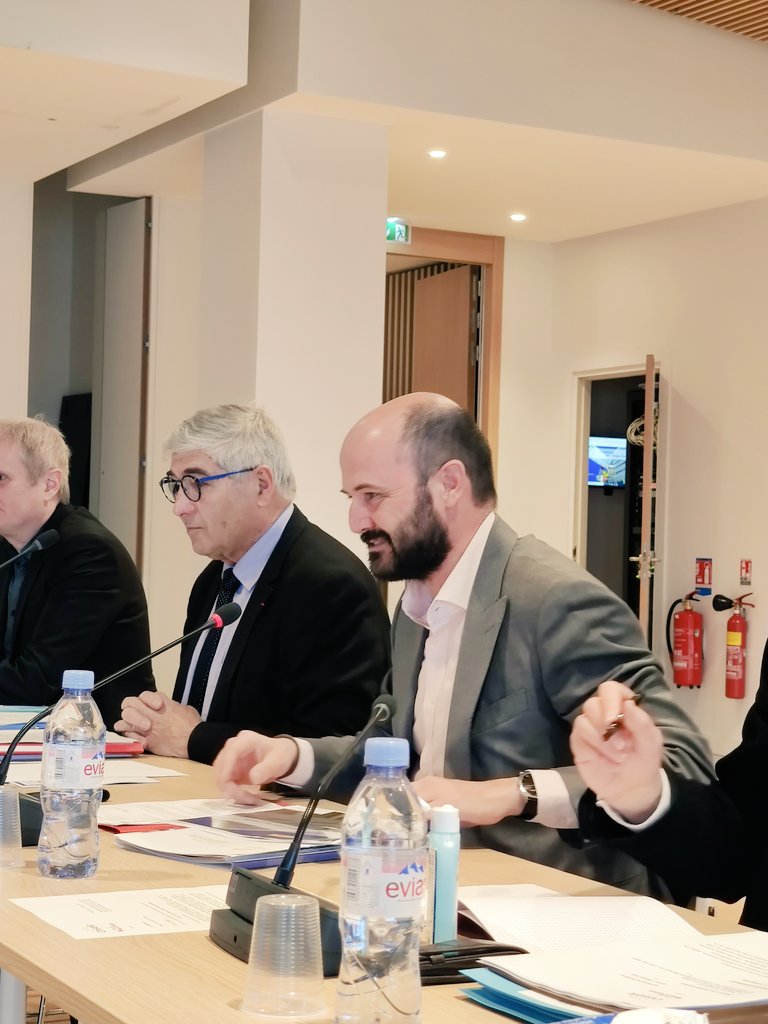 Accueil ce matin en Bureau du <a href="/ceseridf/">Ceser Ile-de-France</a> de David Bonneau, directeur général des services de la Région <a href="/iledefrance/">Région Île-de-France</a> pour présenter la réorganisation des services, en vigueur depuis le 1er mars.