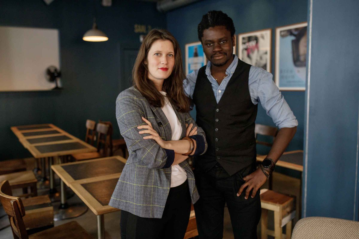 Der <a href="/Indiefilmtalk1/">Indiefilmtalk</a> geht in die 5. Staffel und legt dieses Jahr einen besonderen Fokus auf die #Filmwissenschaft. Der Podcast Film Studies bling-bling von Anna Luise Kiss wird fester Bestandteil und ab 19. Mai mit allen seinen Folgen dort zu hören sein! 
Bild: Christian Schneider