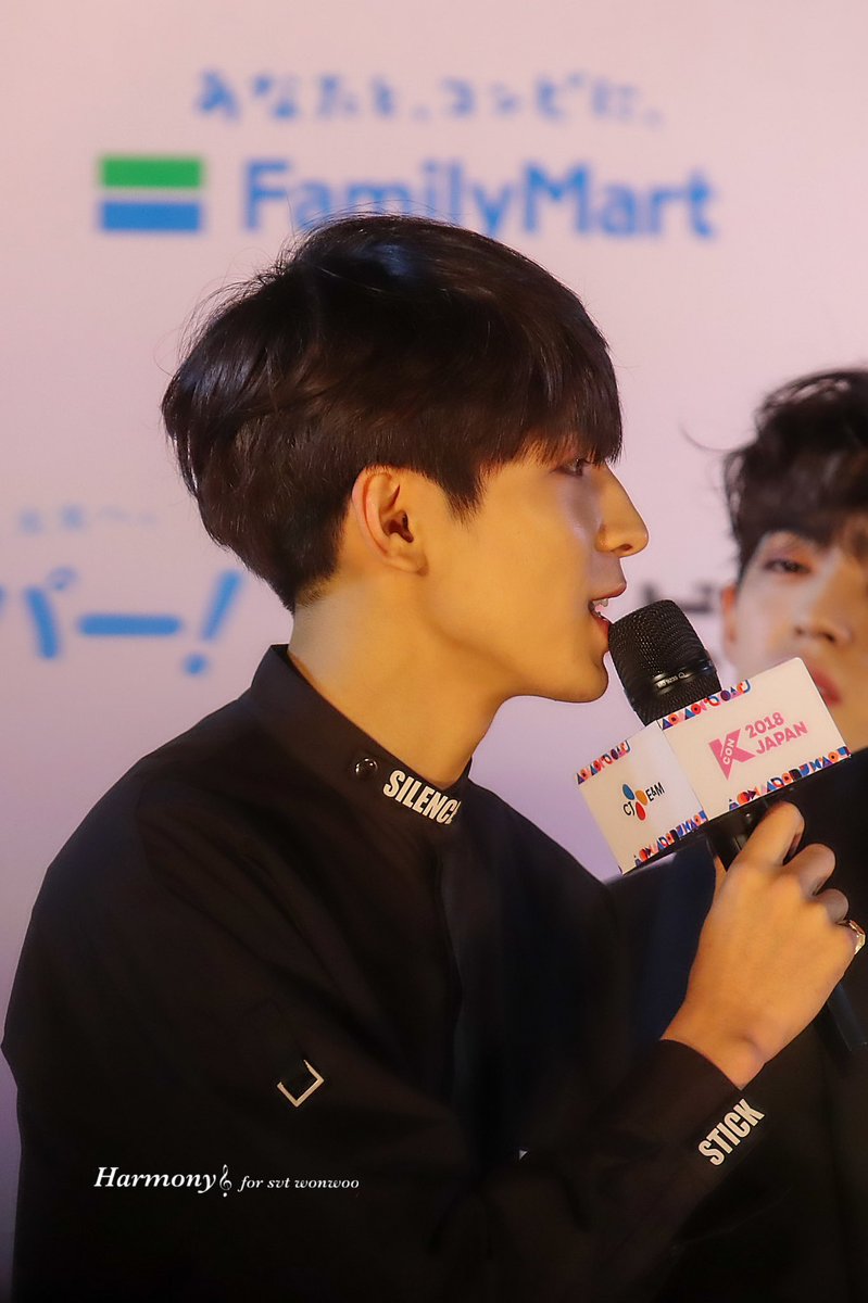 nejimaki15's tweet photo. 素晴らしいKCONのおぬ🥺 #KCON #KCON2022Premiere #kcon2017 #kcon2018 #WONWOO ああKCONいきたい🌍、、 https://t.co/ABxkE2PHZ3
