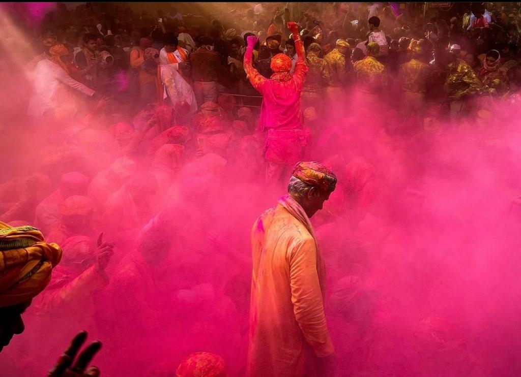 yespunjab's tweet photo. Indian lensmen give Holi a brand new colour with iPhone 13 series https://t.co/fsqd92Z2Bk
#RohitVohra #Holi #India #Lensmen #iPhone13 #YesPunjab https://t.co/fS8xT9d7Cm
