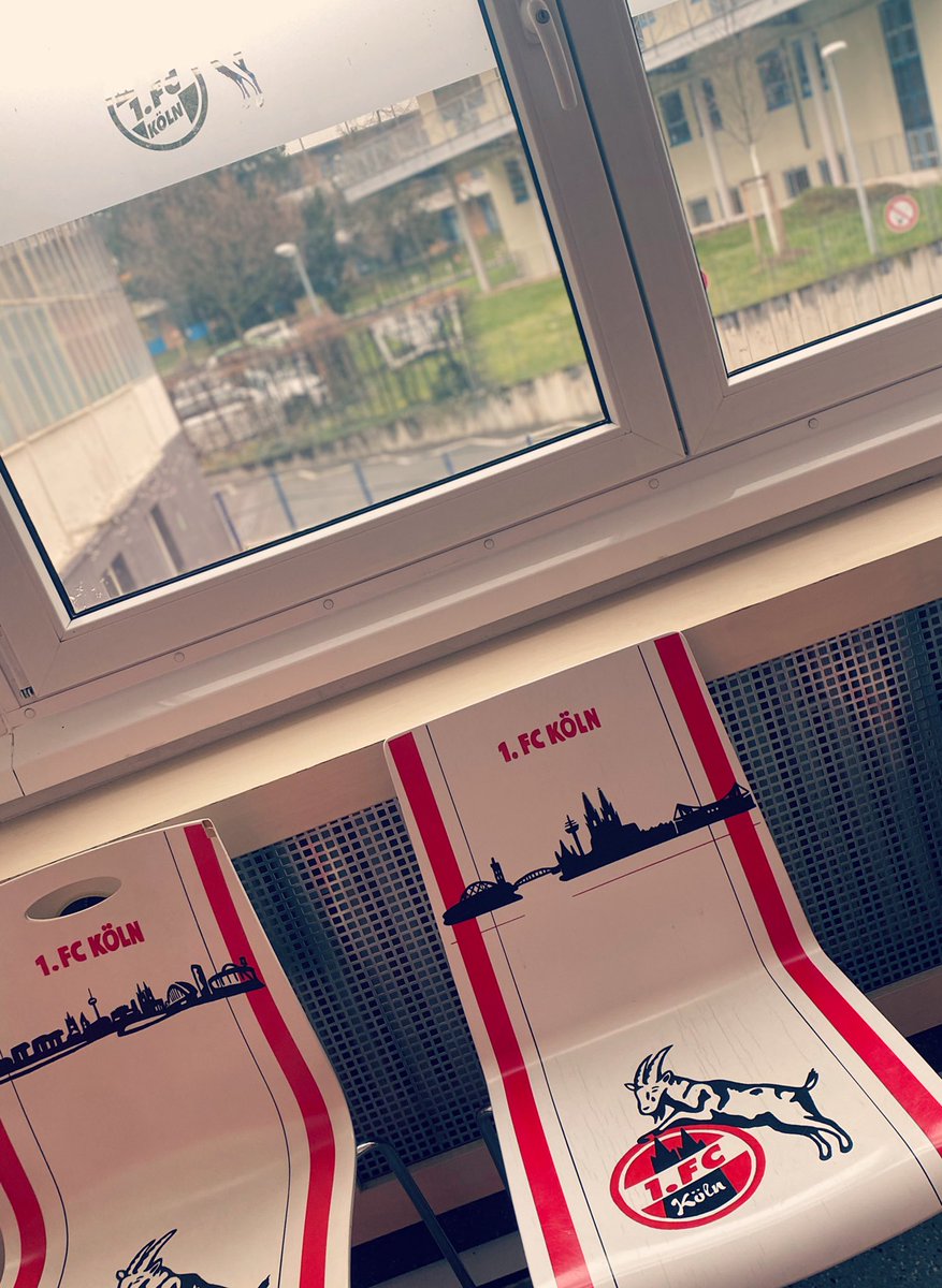 jennyhuetz's tweet photo. Bestes Wartezimmer in der Notaufnahme der Uni-Kinderklinik ❤️

 #1fcköln #uniklinikköln #kinderklinik #wartezimmer https://t.co/7LPbA36hLc