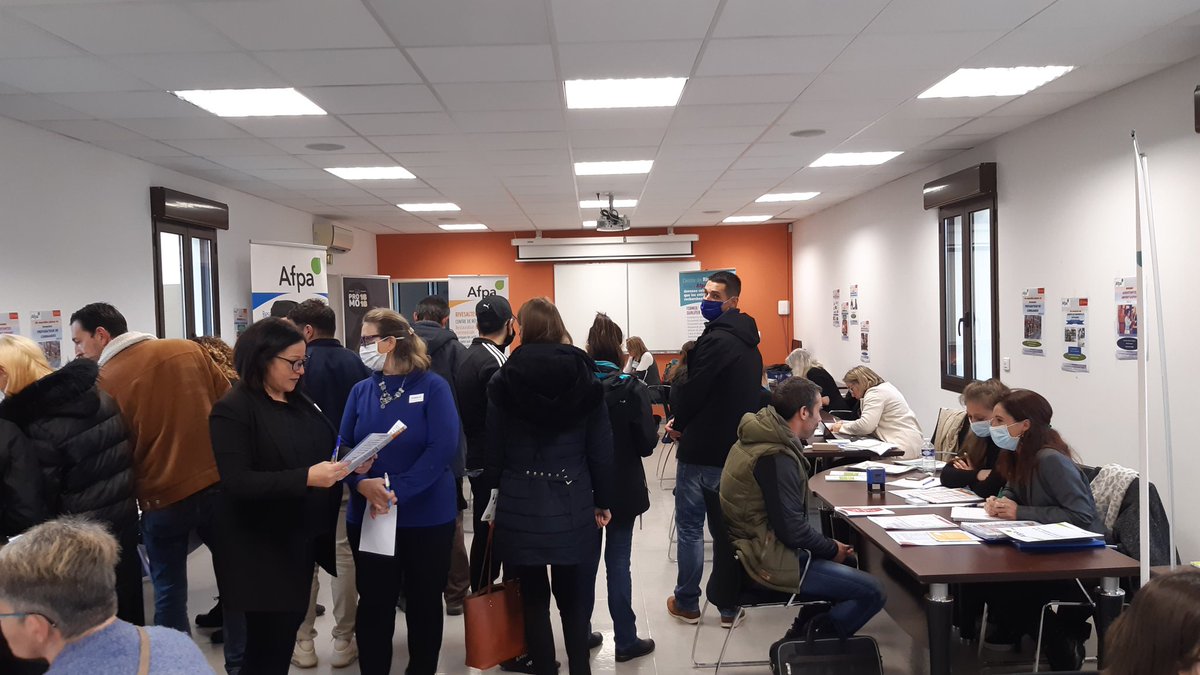 PRaultafpaperpi's tweet photo. Journée portes ouvertes à L'AFPA !
Nous sommes prêts à vous accueillir et vous accompagner dans vos projets professionnels. Au centre AFPA de Rivesaltes vous pouvez rencontrer aussi la Chambre des Métiers ainsi que l'ADIE. On vous attend toute la journée 👋 #afpa @Afpa_Occitanie https://t.co/UzEATK7OZ7