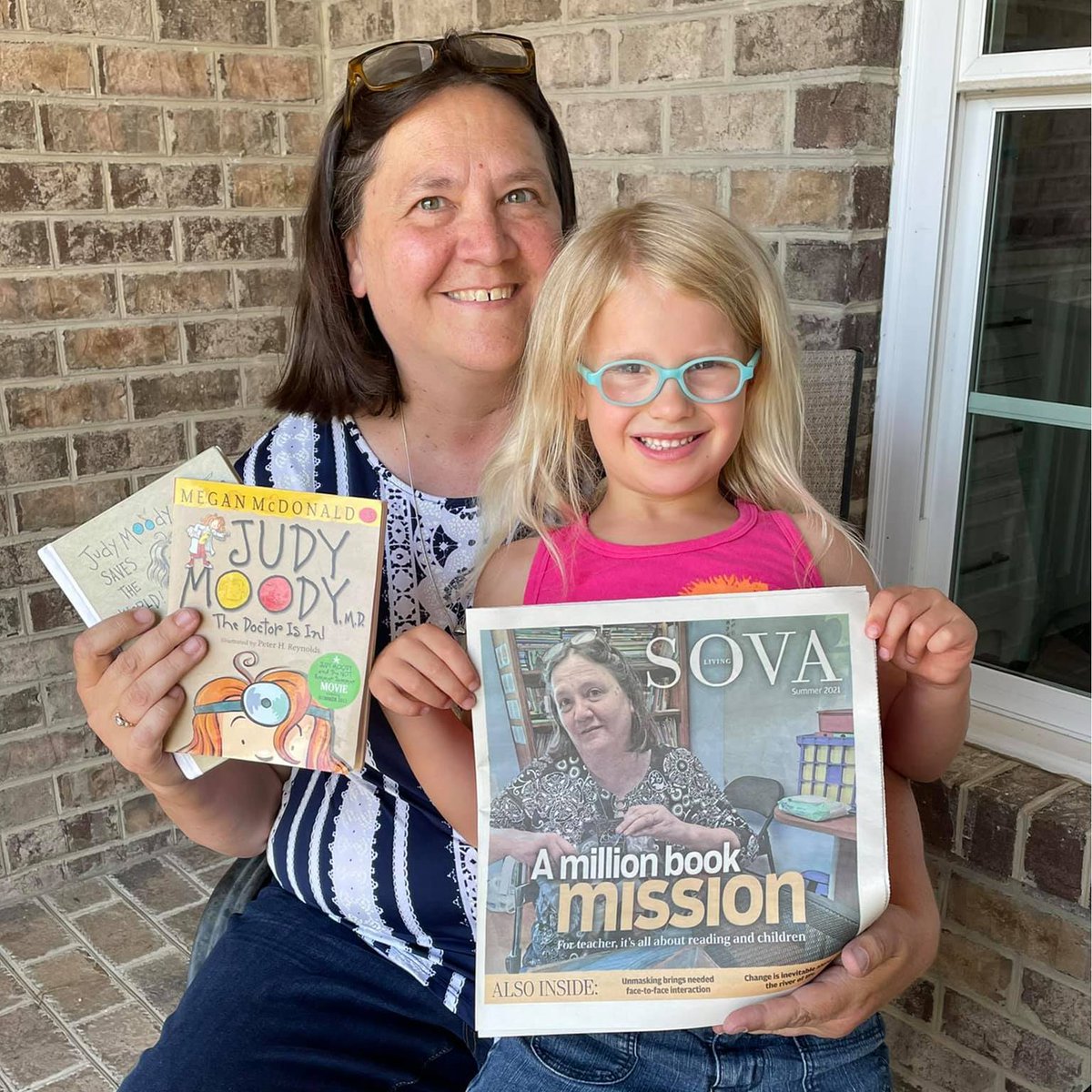 📚Une institutrice s’est donnée pour objectif d’offrir 1 million de livres à des enfants pour combler un manque d’accès à la culture. Ses proches puis des inconnus ont donc commencé à déposer des livres devant sa porte pour qu’elle puisse les distribuer. (RD)