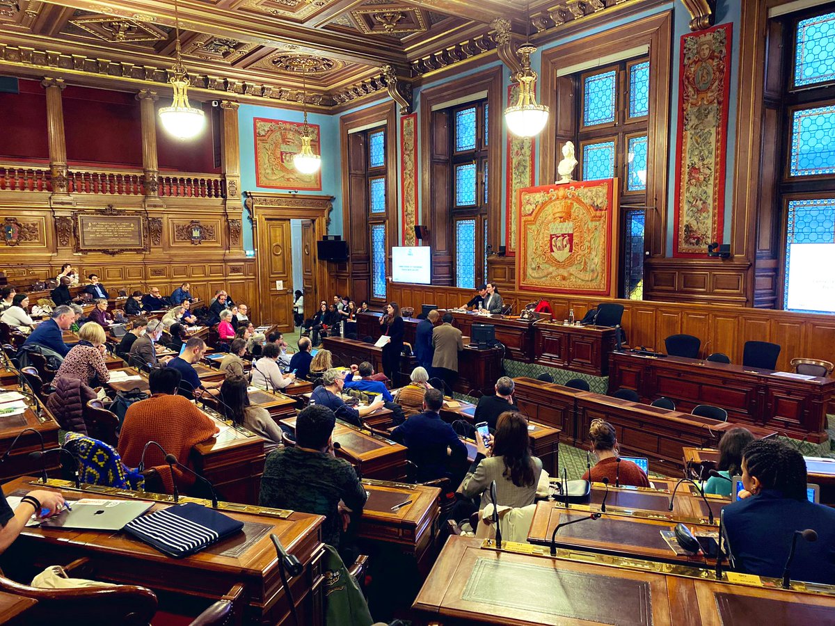 AnouchToranian's tweet photo. 🗣 Conseil Parisien des Asso. 🤝

Hier soir c’était la plénière du CPA. 

La nouvelle instance parisienne qui devient le lieu d’échange pour construire ensemble les pol. pub., au service et aux côtés des asso. 

Au programme : définir leur feuille de route pour ce 1er mandat ⤵️ https://t.co/4gtpkKblcW