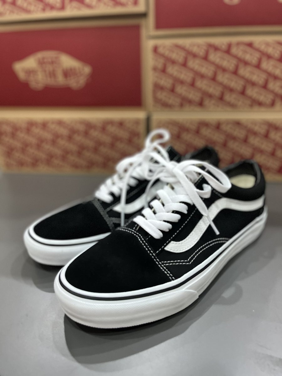steelo05's tweet photo. VANS OLDSKOOL BLACK/WHITE

本日入荷しました！

https://t.co/4yaRFda4TS https://t.co/hthmzTSdkN