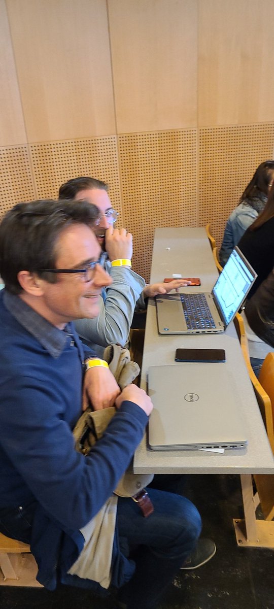 dill_up's tweet photo. Le @LearningLab_UO est aussi présent au #dillfest ! https://t.co/CFoBAHL6YF