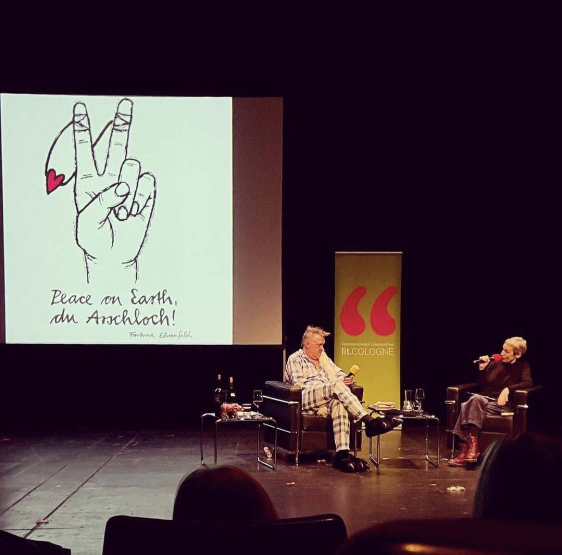 #korkroman #vivalamouf #litcologne #peaceonearthduarschloch