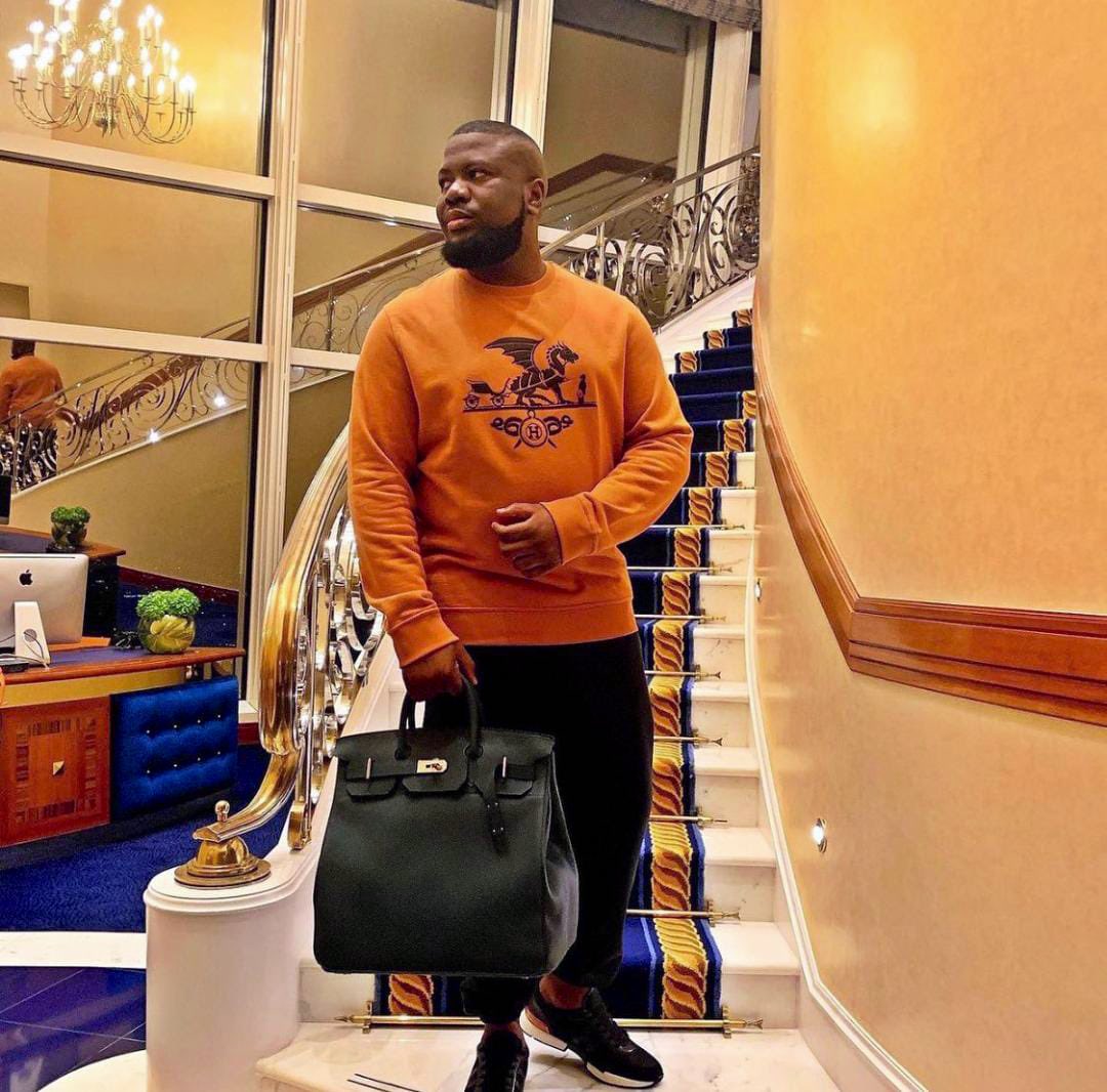 Naija_PR's tweet photo. Hushpuppi allegedly commit $400k fraud from inside US prison. https://t.co/SNNYExPK9n