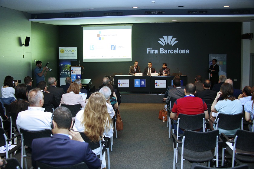 SILBarcelona's tweet photo. ¡Vuelve la 18ª edición de la #MedaLogistics Week! Organizada por el @ConsorciZF y @ascameorg, este encuentro que tendrá lugar en el marco del #SIL2022 pondrá su foco en el reposicionamiento del Mediterráneo como plataforma mundial de #logística.
+ info: https://t.co/uxPRenaQ4F https://t.co/3I9fmWKtLJ