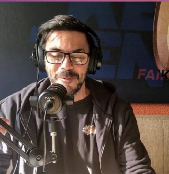 m_legui13's tweet image. Miércoles de #Grabacion @Wetoker Nueva Temporada #HistoriaRockstar “Hubo un tiempo que fue hermoso ...” #Cap4 @naticarcavallo @SpotifyARG #NewSeason