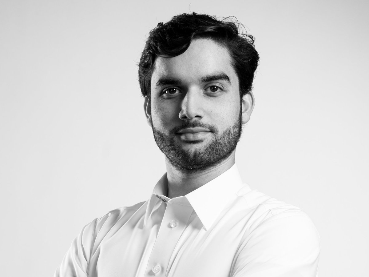 STVcapital's tweet photo. #MeetSTV: Meet Aziz, an avid swimmer and passionate foodie. When he’s not engaging startups on growth and business plans, he’s spending quality time with family. Read more: https://t.co/H4gMXORCxV https://t.co/pH81oQYbn7