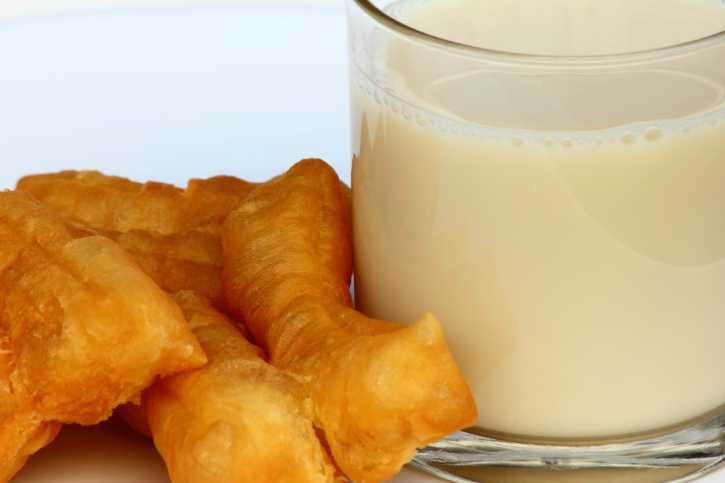 TTOOPPTTTOOOPPP's tweet photo. ปาท่องโก๋กินกับอะไรอร่อยกว่ากันคะ???

น้ำเต้าหู้ กดรี

สังขยา กดเฟบ https://t.co/OAV8yI6mIn