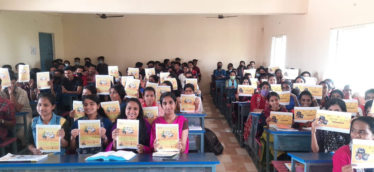 Tele_Law_'s tweet photo. Panel lawyer nirmala visited mandur bangalore east ward  today to create the awareness about the tele-law services and there  visited anganwadi  school and viveknanda  college of nursing with our vle-bharath of mandur bangalore-560049 https://t.co/S4is62ssOr