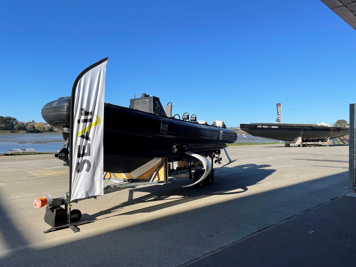 SEAirFrance's tweet photo. #innovation de Défense. Nous exposons #EFLYCO bateau expérimental d'assaut des Forces Spéciales avec #hydrofoils #SEAir rétractables. @EDENcluster à la Cité de la Voile @VilledeLorient @LorientAgglo. Projet avec #FUSCOLAB @Agence_ID @DGA https://t.co/Hn8erwlnpF