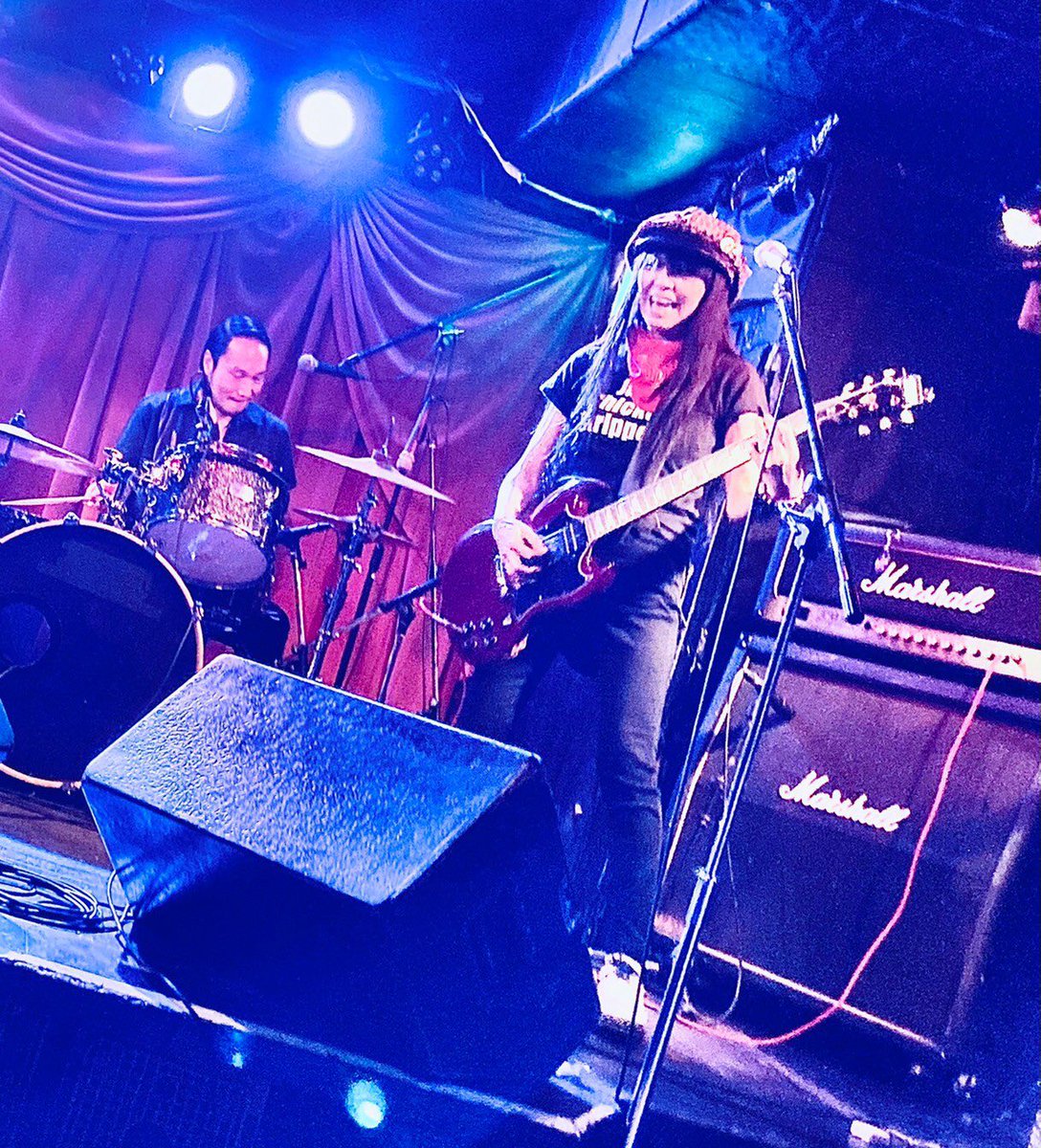 JackChickenStri's tweet photo. 『CATS.TRIP vol.1』でのライブ写真頂きました~✌️('ω')✌️②
Jack Chicken Strippers
撮影 オオノ(OVERS)
#jackchickenstrippers #ジャチキ #CATSTRIP #幡ヶ谷heavysick https://t.co/sqxN26SAAH