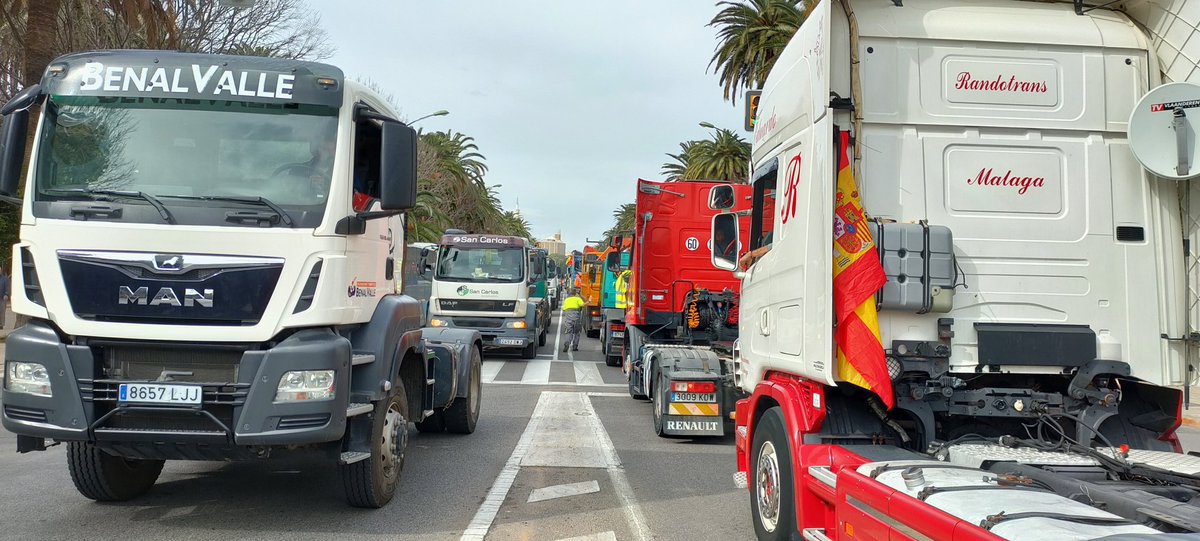 MASBIRRA's tweet image. #HuelgaTransporte @SocialDrive_es  @DiarioSUR @opiniondemalaga @malagadigital_ @COPEMalaga