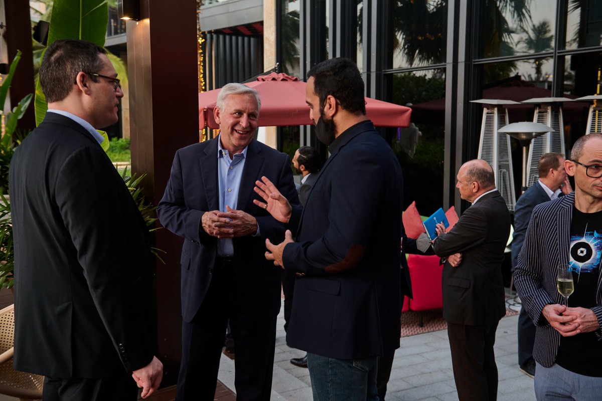 rickmmcc's tweet photo. Celebrating the launch of our first @Dynatrace office in the UAE! We are expanding our presence in the Middle East to meet regional demand for software intelligence and help the region’s largest leading organizations accelerate digital transformation. https://t.co/gE6JhGYOPE