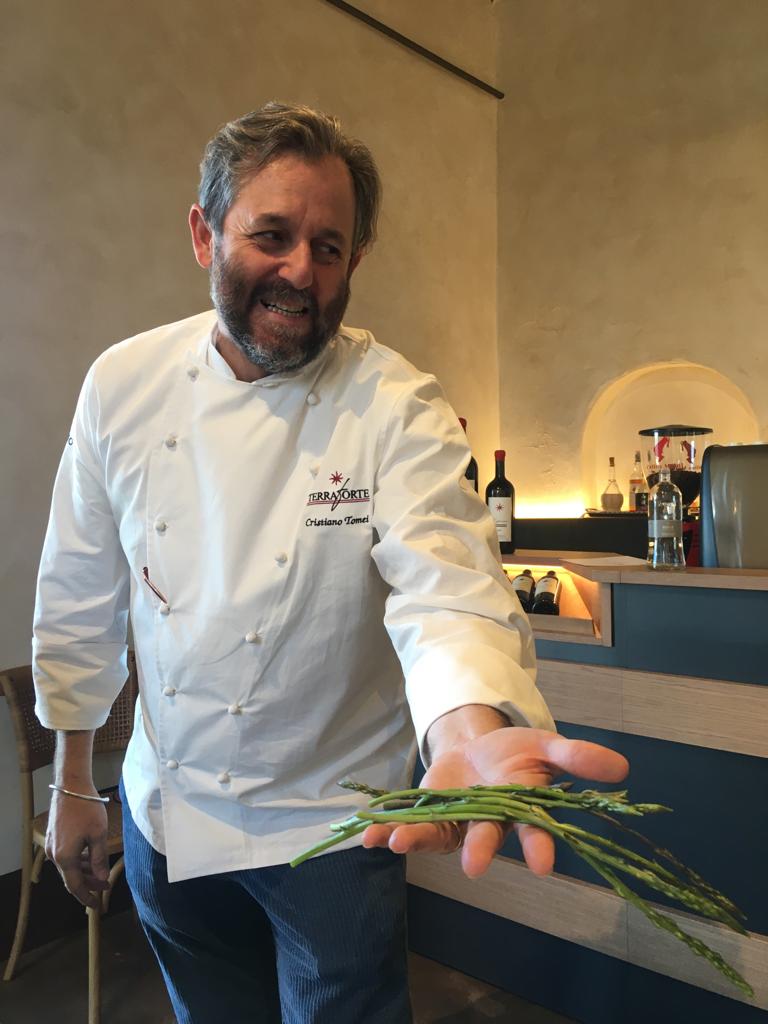 #ristoranti <a href="/CristianoTomei/">Cristiano Tomei</a>  al <a href="/terriccio/">Castello Terriccio</a> 
leonardoromanelli.it/terraforte-al-…