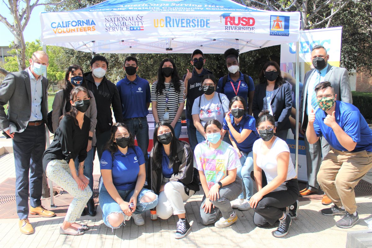 A great afternoon thanking <a href="/AmeriCorps/">AmeriCorps</a> members at <a href="/UCR_UECC/">UECC AmeriCorps</a> representing <a href="/CalVolunteers/">California Volunteers</a> during #NationalAmeriCorpsWeek!