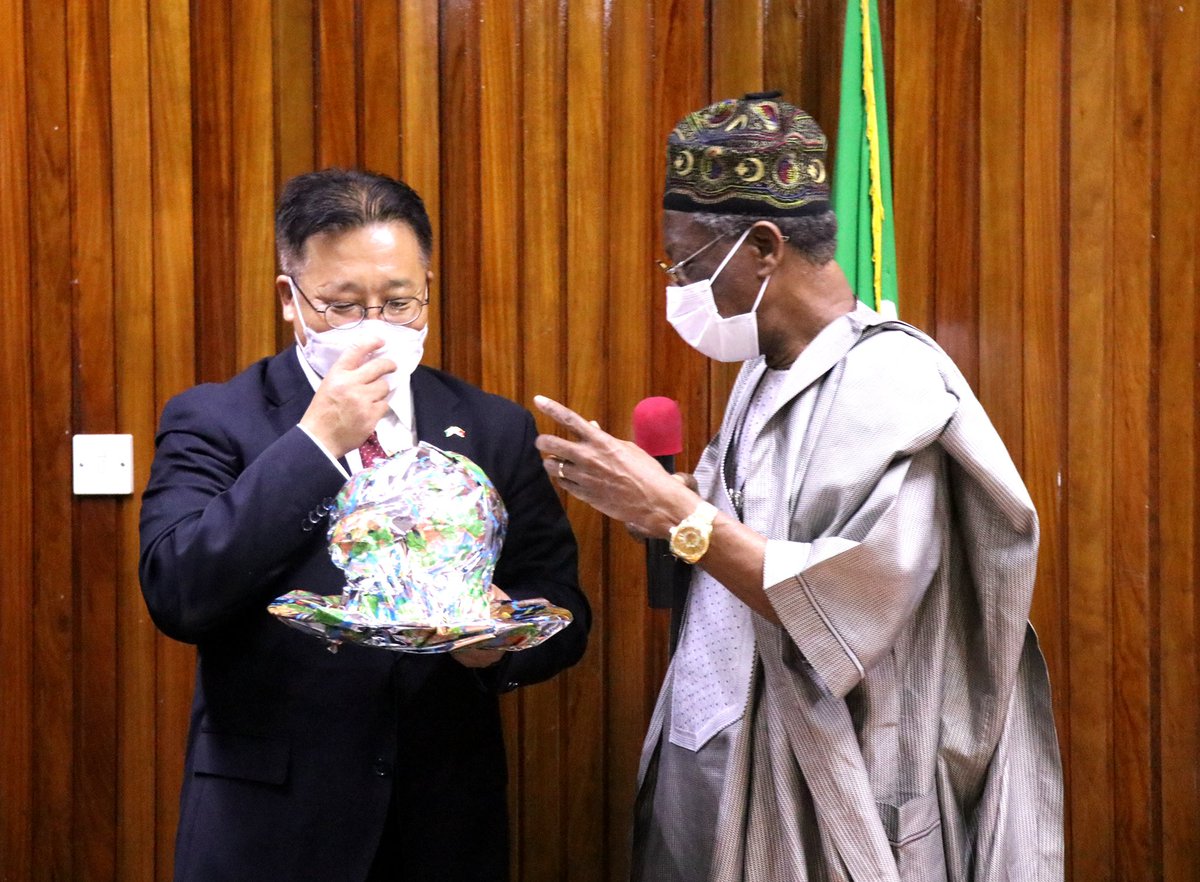 Press Release

FG Seeks Activation of MoU With China To Boost Tourism

#thread 👇 https://t.co/xBQ3s5...